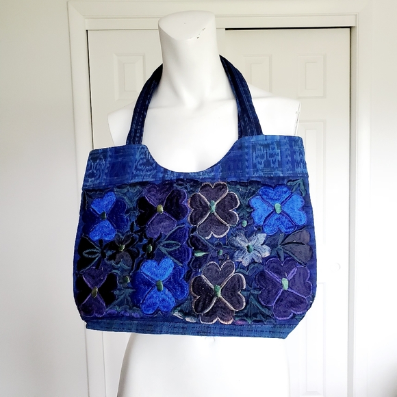 Ethnic Flowers Boho Hobo Embroidered Bag - Picture 3 of 11